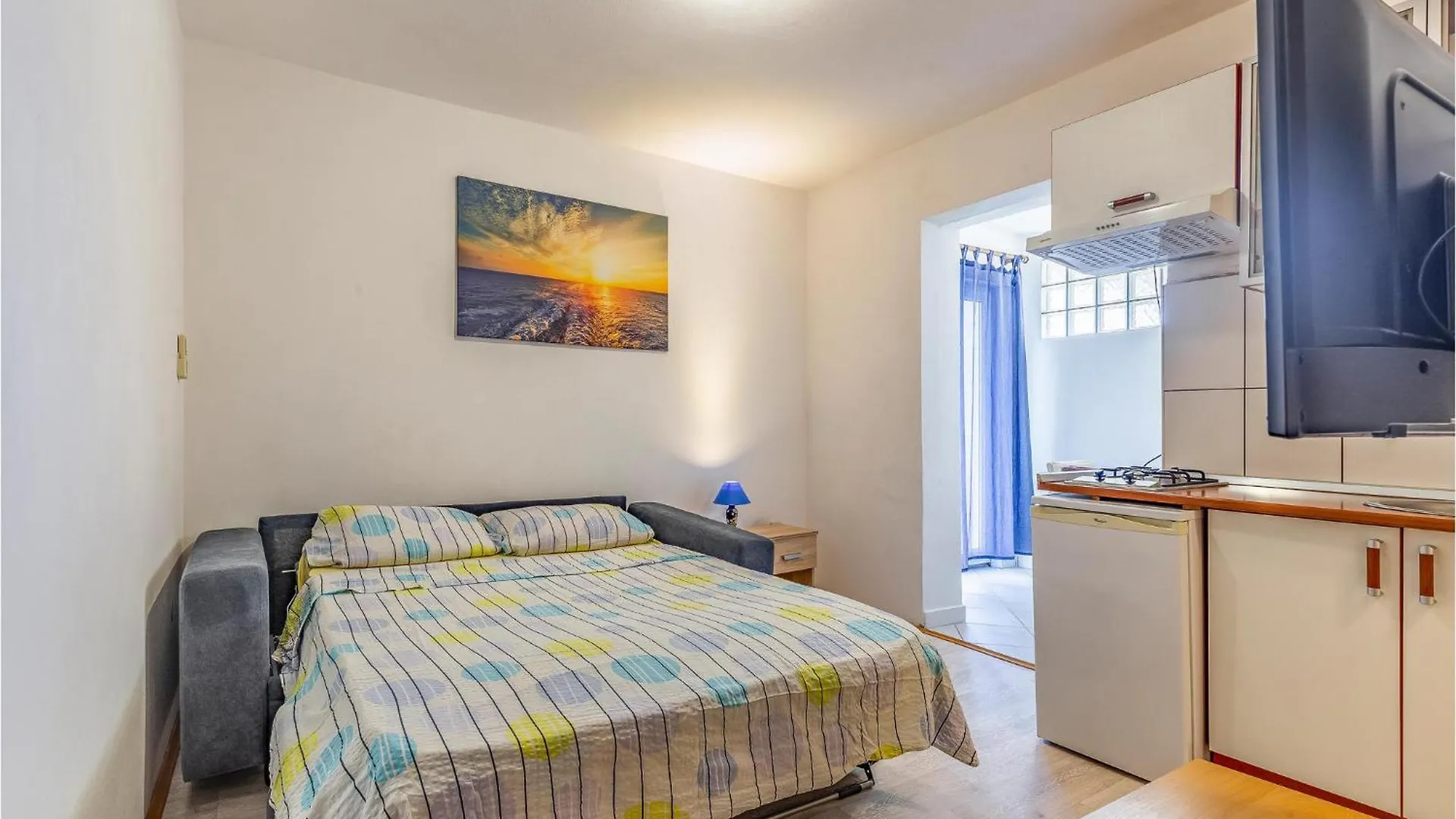 Pet Friendly Apartment In Medulin With Kitchen 0*,